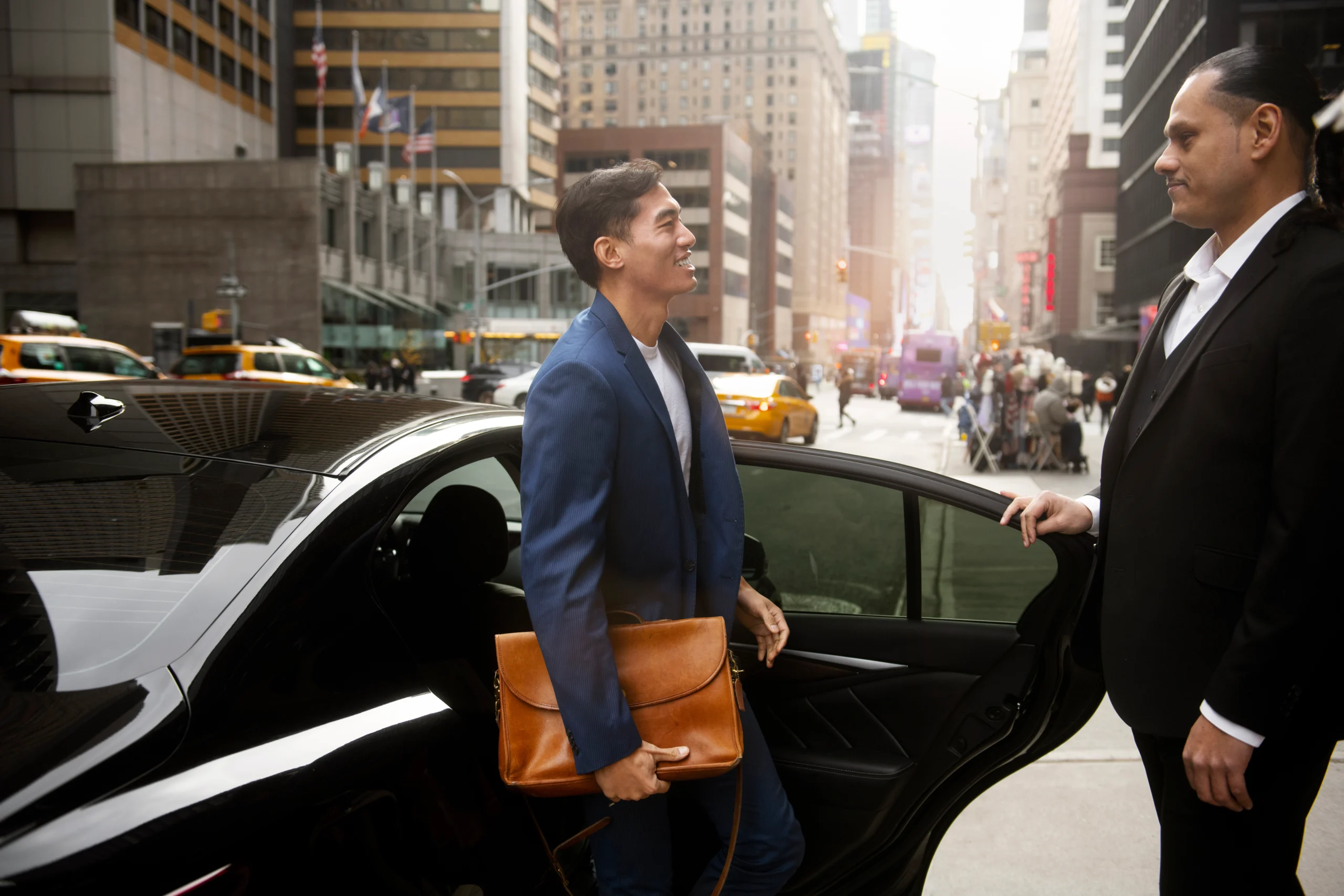 Dubai Airport Transfers Made Easy with Royal Safe Drive